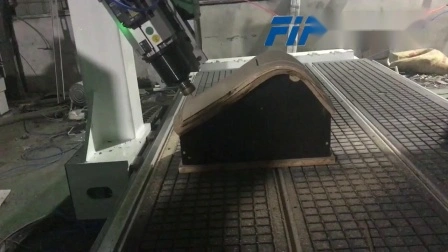 Cina 1325 Macchina per la lavorazione del legno CNC Atc Incisione Taglio Router CNC a 4 assi