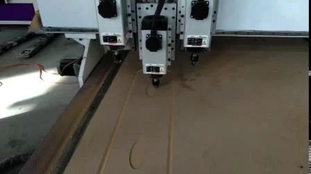 Router pneumatico per la lavorazione del legno CNC a più teste 1325 2030 con mandrino da 3,5 kW